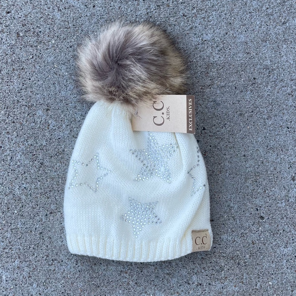 NWT C.C Kids Rhinestone Star Fur Pom Ivory Beanie